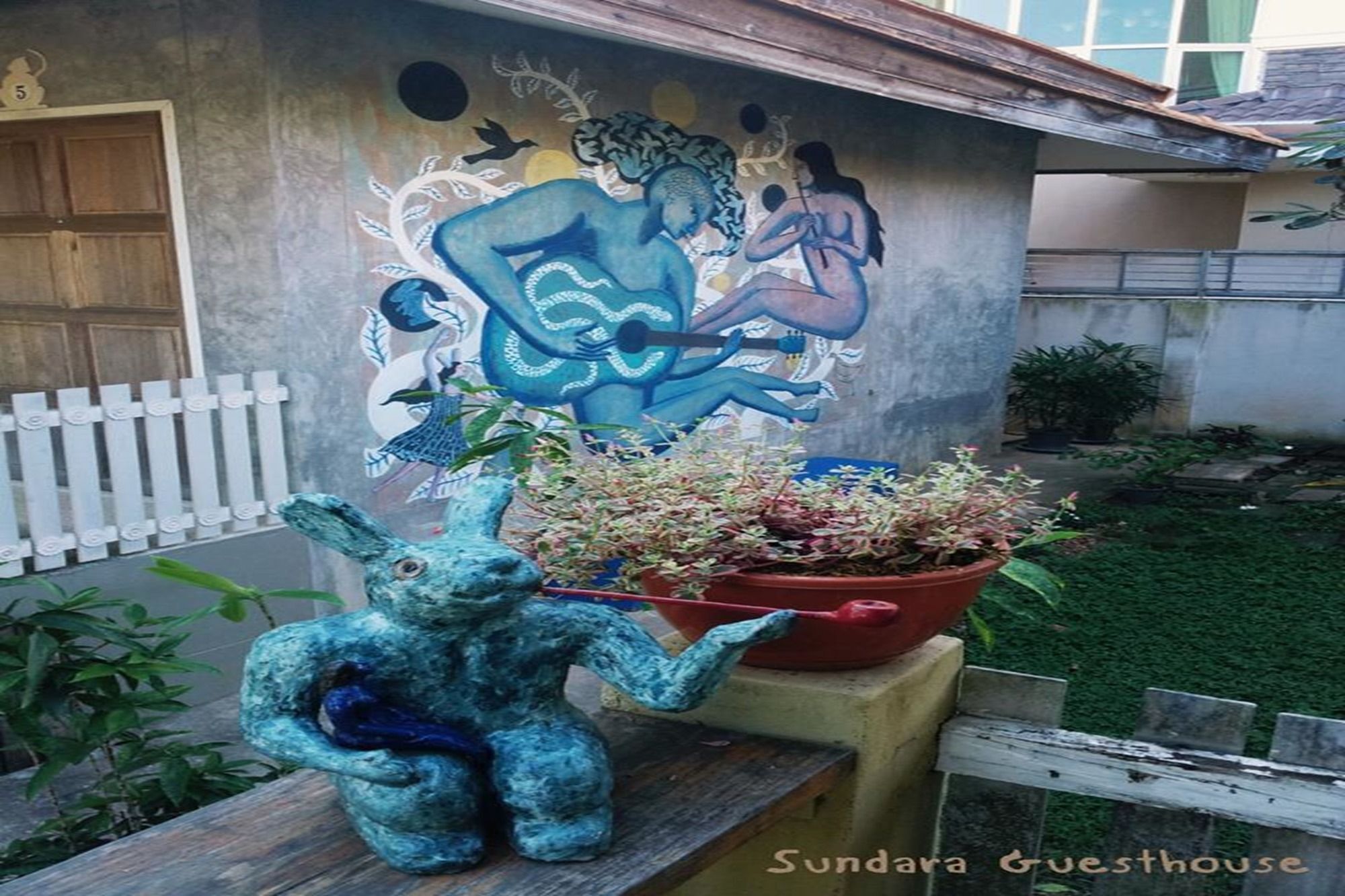 Sundara Guesthouse 난 외부 사진